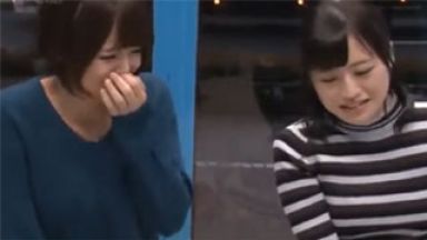【マジックミラー号】人妻ナンパで控えめ奥さんたち連れ込んで寝取られ不倫人妻乱交のthumbnail