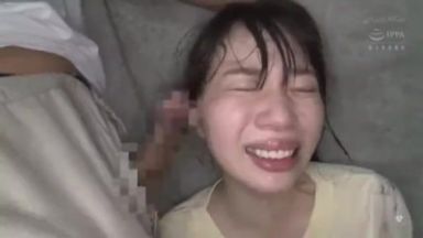 若くて可愛い奥様に襲いかかる人妻レイプ寝取られレイプイラマチオレイプで生ハメ生中出しレイプのthumbnail