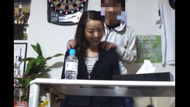 チンポすごぉ！♡ナンパしたかわいい四十路妻がイケメンチンポに発情のthumbnail