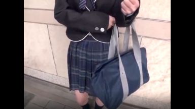 【ＪＫナンパ】吹奏楽部の、思春期女子高生が、極太チ●ポを挿入され、エビぞり痙攣絶頂…のthumbnail