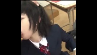 学校でJKを時間停止してイマラチオさせるのthumbnail