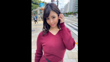 ☆人妻ナンパ☆　２９歳だという昼下がりの青山通りで見つけた女盛りのアラサー世代に突入したとってもキレイな美人奥さまがとびきりスケベな淫乱メス犬に豹変！言葉巧みなナンパ師の口車に乗せられてさらけ出した卑猥な肉厚マンビラ全開の雌穴を問答無用でほじくり回されて完全発情した人妻の淫らな姿を見逃すな！のthumbnail