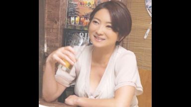 ☆人妻☆巨尻☆垂れ乳☆居酒屋！凄いの…四十路＠人妻！デカ尻で欲情しちゃうし…おばさんのおすすめエロ動画「いい…んん…イクぅぅぅ！」素人のthumbnail