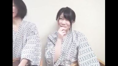 ♡旦那の目の前で犯されて快感の妻「夫婦で中出しさせる変態NTR」ガリガリ夫の租チンじゃ物足りないののthumbnail