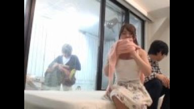【マジックミラールーム】JD彼女がヤられまくって浮気エッチしまくるド変態すぎる生ハメ生中出しセックスのthumbnail