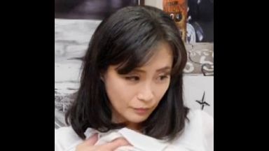 ！！46歳人妻に中出し「こんなおばさんを抱いてくれるの？！！」ご無沙汰おマンコは愛液トロトロで我慢の限界…中にだしていいよ！！のthumbnail