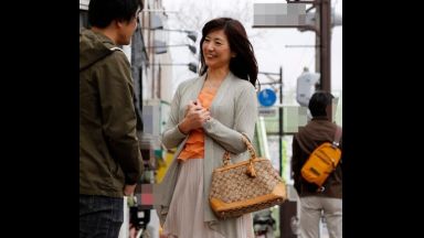 ♥「奥さん、これから僕とSEXしませんか？♥」街で見かける地味な美熟女の普通の奥様が欲求不満で中出しのthumbnail