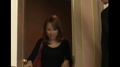 ♥デリ譲呼んだら知り合い？...「違うよ...」コッソリ中出ししちゃう猿チンポと絶倫マンコ...誰にも言っちゃダメだよのthumbnail