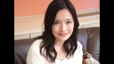 『汗ばんでますし…』50代美魔女美女人妻をGETしなし崩しハメするエロ企画‼杭打ち騎乗位するエロ不倫セックス【熟女ナンパ】のthumbnail