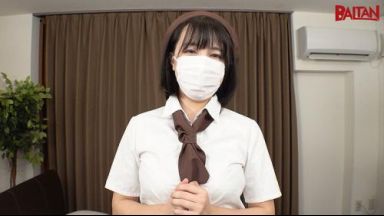 【素人】パン屋で働く清純で恥ずかしがり屋の女のコがマスク着用を条件にAVデビュー！のthumbnail