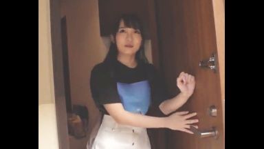 ♡自宅で童貞君を招いて中出し筆おろしさえちゃう「こら…中はダメっていったでしょ…♡」のthumbnail