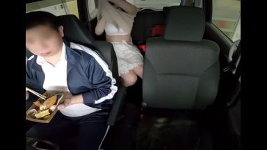 【人妻×NTR】ママさんバレーの人妻がコーチと車内で不倫しドライブレコーダーに記録された生着替えのthumbnail