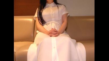 【最上一花】清楚で陰キャラ… ギャップ系ビッチ美女が、ねっとりフェラ＆びしゃびしゃ潮吹きで、中出し個撮…のthumbnail