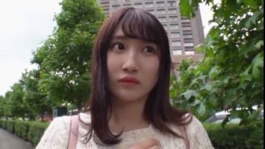 【森本つぐみ】《エロ動画×モニタリング》大学の友達男女がエッチなコスプレ状態で一晩だけ相部屋になったら友情の垣根を超えエッチしちゃうのか⁉のthumbnail