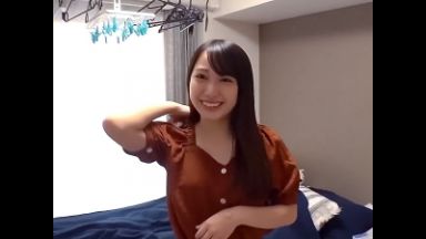 【素人ナンパ】照れながらもエッチな事させてくれる可愛いスレンダー美乳女子大生！自宅どこでもラブラブハメ撮りセックス！のthumbnail