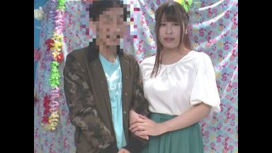 デート中にナンパした素人カップルの美女彼女が激ピスマシンバイブでポルチオイキ企画！お漏らしから寝取り中出しのエロセックス！のthumbnail