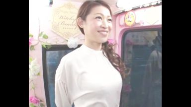 ♥44歳人妻の結婚13年目の倦怠期おまんこ…ちんぽ欲しがって溜まった性欲を旦那に絶対ナイショでイキ狂っちゃうのthumbnail