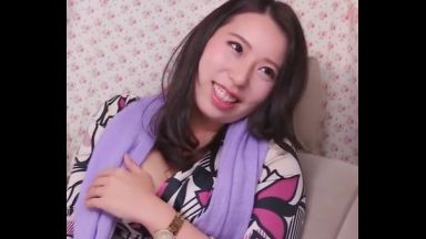 ！Housewifeにcreampie「Madam、これから僕のdickをFuckingしませんか？！」GカップSuper breasts揺らしてcreampieでSpermを搾り取っちゃう完熟おPussyのthumbnail