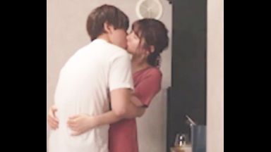 ♡「彼女が帰ってくるまで私を抱いて…♡」幼馴染を何度も何度も愛してイキ狂いながら求めあうのthumbnail