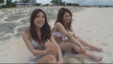 【素人ナンパ】「セックスは好きです…」「人並くらいです…」イケメンをエサに釣り上げたビキニの素人二人組と３Pのthumbnail