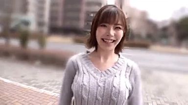 【深田えいみ】＜企画物×中出し×逆ナン＞人気AV女優のお姉さんが素人男性と即ハメ企画のthumbnail