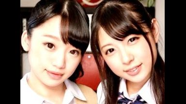 【3DVR】どおしたの？このおちんちん♡JKコンビによる、アナタのチンポ奪い合い！見つめられながら、竿や亀頭を舐めまわすのthumbnail