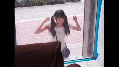 ♥MM号素人ナンパ「えっ本当に中見えない…♥」天然ロリ少女に即ハメしちゃう…めっちゃ好きやねん…♥関西美少女のthumbnail