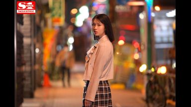 ♥「店長…終電なくなっちゃった…♥」わざと遅れてホテルで一夜を過ごす少女…朝まで性欲に溺れる青春の思春期おまんこのthumbnail