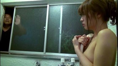 オナニーみられて恥ずかしいのに誘ってしまうドスケベ妻のthumbnail