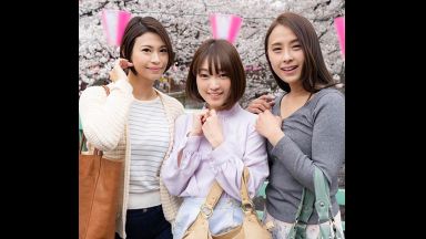 ！花見中のHousewife3人と4Pで1本のデカdickを奪い合っちゃう「今度は私のおPussyにFuckingしてよ！」Unparalleled energydickで順番にイキ狂っちゃうのthumbnail