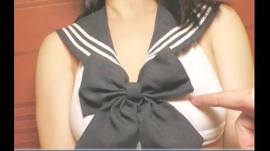 ♡スポブラ爆乳でノーパン黒ストッキングの女子校生…♡美味しそうにチンポ咥えてお手入れされてないおマンコがイキ狂うのthumbnail