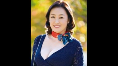 ！！清楚な46歳の人妻は不倫のAVを見るのが大好き…！！あなたゴメンね、私おマンコが壊れちゃうかも…！！のthumbnail