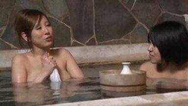 【ハーレム】何喰わぬ顔して男が女湯に…しかし、悲鳴どころかとんでもない結果が！！！のthumbnail