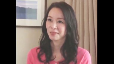 ♡54歳人妻に中出し「14年ぶりのSEXは愛液トロトロになったおマンコへに中だしドぴゅぅぅぅぅ…♡」久しぶりのドスケベおマンコのthumbnail