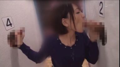 【星あめり】《エロ動画×MM号》街頭でラブラブカップルさんをマジックミラー号に誘い彼氏のチンポ当てゲームに参加して貰い見事当てた賞金ゲット！外れたら容赦なく他人棒で中出し罰ゲームｗのthumbnail