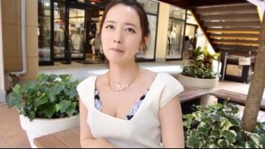 【中出し】容姿端麗なクール美女でも中身はド天然お姉さん！T☆kTokでエッチな動画を投稿するエロ可愛い女にDM送った件のthumbnail