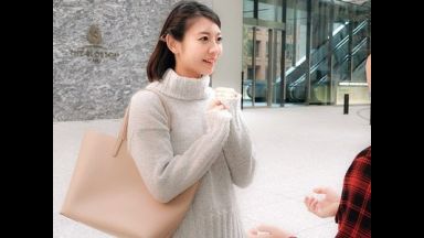【人妻ナンパ】清楚な三十路美魔女美女奥さんがベロキス＆全身リップで濃密接吻！エロ舌使い披露から不倫する中出しセックス！のthumbnail