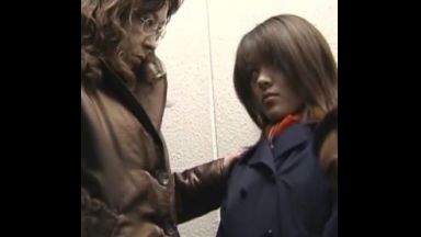 【レズ】熟女女教師が不純異性交遊している教え子をレズプレイで性教育!!のthumbnail