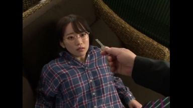 <レイプ>「君、感度良いしさ･･･勿体ないと思ってw」忘れ去りたかったのにあの男がまたやってきた･･･夫が不在なのを良いことに襲いかかる!のthumbnail