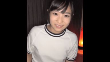 【栄川乃亜】かわいい顔でむっちり下半身の安産型ボディの女の子が男達のチ〇ポを口で抜く!!のthumbnail