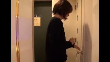 ！Ｈだよね人妻※NTR！おっぱい…イヤらしい…おばさんで性欲暴発しちゃうH動画「あぁぁ…イクぅぅぅ！」☆つるぺた☆のthumbnail