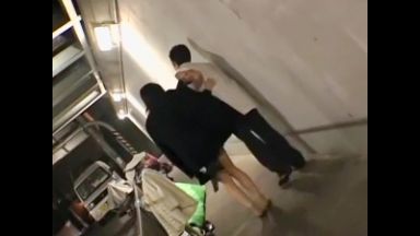 【美女SEX】超S級激カワお姉さんとヤりたいがために強姦魔から助けてラブラブSEX！生挿入ピストン悶絶絶頂アへ顔イキ！のthumbnail