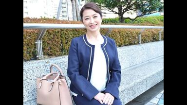【熟女】旦那以外との情事は未経験な60代美魔女美女人妻とデートからホテルでエロ不倫セックス！還暦おばさんがエビ反りアクメ！のthumbnail
