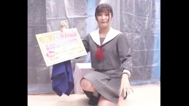 ♡私はスケベ♡ディルド1cm挿入するごとに1万円「えっ…頑張ってします♡」生チンポも挿入しちゃって中出しさせちゃった…のthumbnail