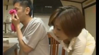 ♥「私のパンツで何してるの？♥」四十路人妻に見つかってしごいてたチンポを玩具にされちゃったのthumbnail
