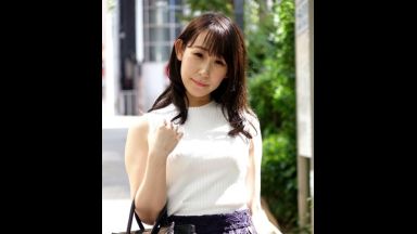 ☆人妻ナンパ☆　３１歳だという旦那さんとの夫婦仲は悪くないがセックスレス状態が続いてると仰るとってもキレイな美人奥さまがとびきりスケベな淫乱メス犬に豹変！浮気はダメだと分かっていながらもしつこいまでの電マ責めで敏感ポイントに快楽を与え続けられて絶頂欲求が高まった人妻の淫らな姿を見逃すな！のthumbnail