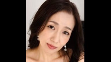 ♥絶倫すぎてもう１回おねだり…♥43歳人妻の激ピス3Pで熟女穴をチンポで串刺しにされて悦ぶド変態マダム♥のthumbnail