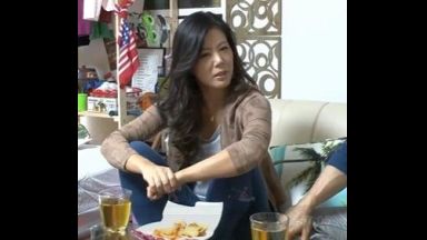 ♥42歳の男まさりの人妻に中出ししちゃう…「こんなおばさんでいいの？♥」女に戻りたい奥様の完熟マンコは久しぶりに愛液トロトロのthumbnail