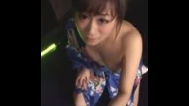 【川上ゆう】早く挿れて！ドＭな浴衣姿の美魔女・・陰唇丸見えの激ピストンで絶叫顔射！のthumbnail