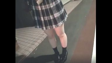 【ＪＫ痴漢】凄腕チカン師の、おさわり体験で、うぶま○こが即濡れ… 我慢できなかった罰は、羞恥性交で…のthumbnail